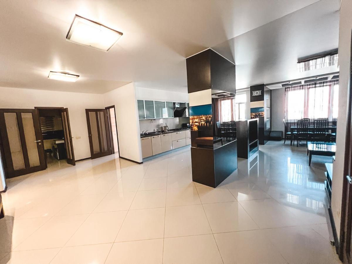 Cozy Apartments On The Left Bank Κίεβο Εξωτερικό φωτογραφία